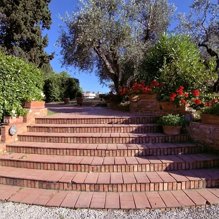 Residenza La Limonaia 아파트호텔