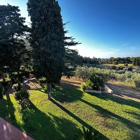 Residenza La Limonaia 아파트호텔 2*