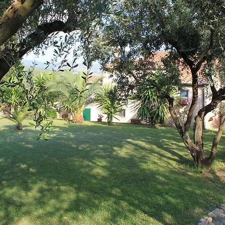 Residenza La Limonaia מלון דירות פורטופראיו